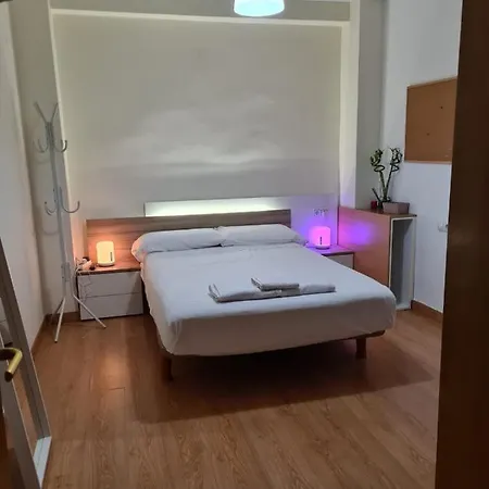 Con Bano Privado- En Casa Familiar Beatriz * Valencia