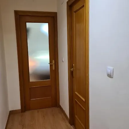 Con Bano Privado- En Casa Familiar Beatriz Valencia